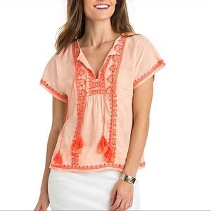 Vineyard vines split neck embroidered tassel top
